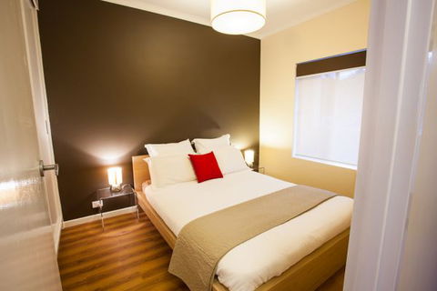 Waterscape Holiday Apartment - Accommodation Sunshine Coast 3