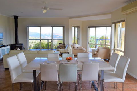 Wild Dog Rise - Accommodation Sunshine Coast 2