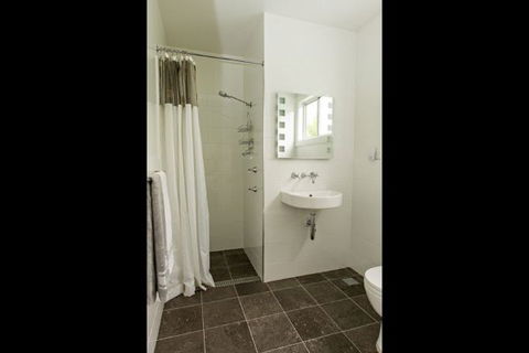 Young Garden Retreat - Accommodation Sunshine Coast 2