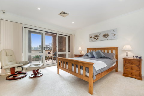 Adelaide Style Accommodation - Close To City In Stylish North Adelaide - Accommodation Sunshine Coast 4