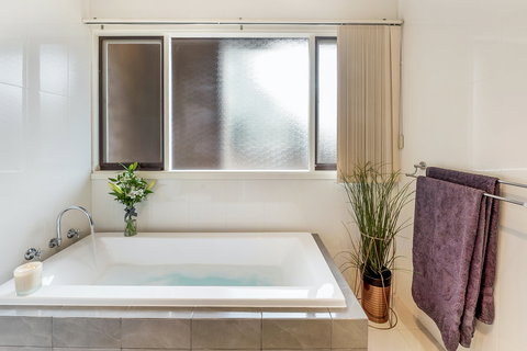 Adelaide Style Accommodation - Close To City In Stylish North Adelaide - Accommodation Sunshine Coast 5