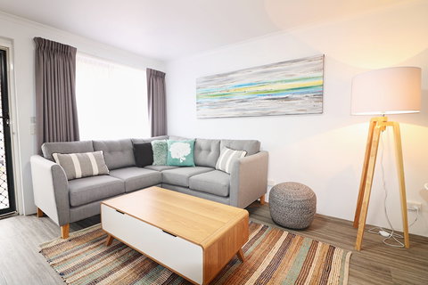 Aquarius Merimbula - Accommodation Sunshine Coast 0