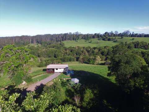 Bellthorpe Stays - Nature's Retreat - Accommodation Sunshine Coast 6