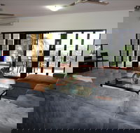 Darwin Deluxe Apartments - Accommodation Sunshine Coast
