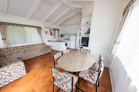 Eildon Riverside Holiday Park - Accommodation Sunshine Coast 0