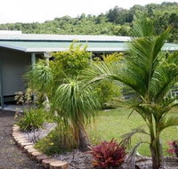 Halls Country Cottages - Accommodation Sunshine Coast