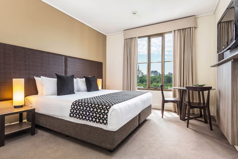 Mantra On Jolimont - Accommodation Sunshine Coast 4