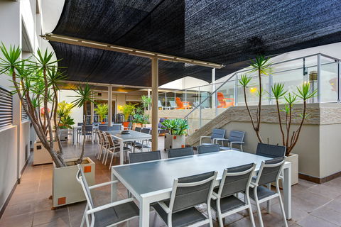Mercure Centro Hotel Port Macquarie - Accommodation Sunshine Coast 3