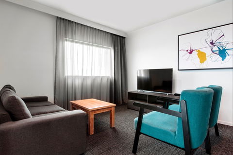 Mercure Sunshine Coast Kawana Waters - Accommodation Sunshine Coast 3