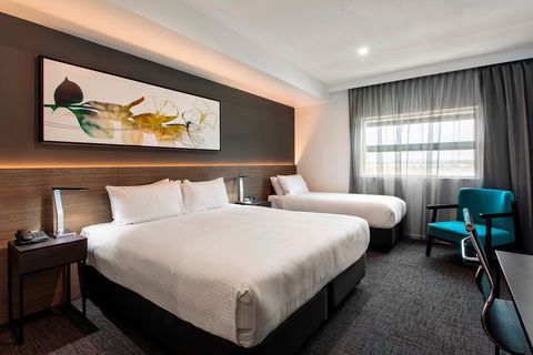 Mercure Sunshine Coast Kawana Waters - Accommodation Sunshine Coast 4