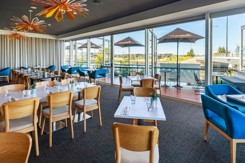 Mercure Sunshine Coast Kawana Waters - Accommodation Sunshine Coast 7