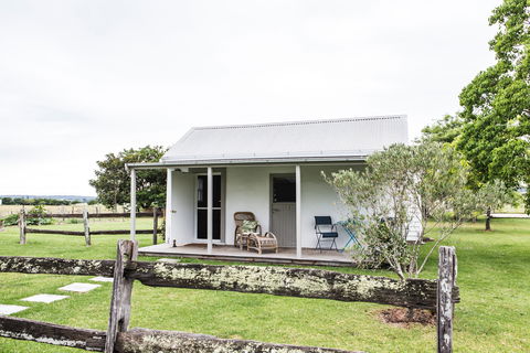 Old Schoolhouse Milton - Accommodation Sunshine Coast 0