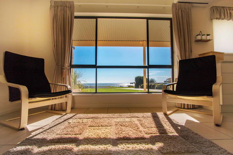 Pelican Perch Retreat - Accommodation Sunshine Coast 2