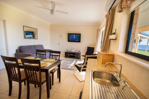 Pelican Perch Retreat - Accommodation Sunshine Coast 5
