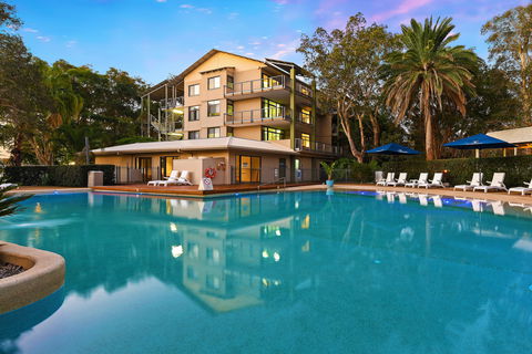 Ramada Resort By Wyndham Flynns Beach - Accommodation Sunshine Coast 2