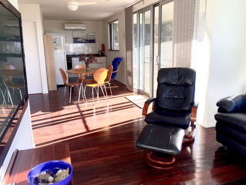 Sunrise On Falie - Accommodation Sunshine Coast 0