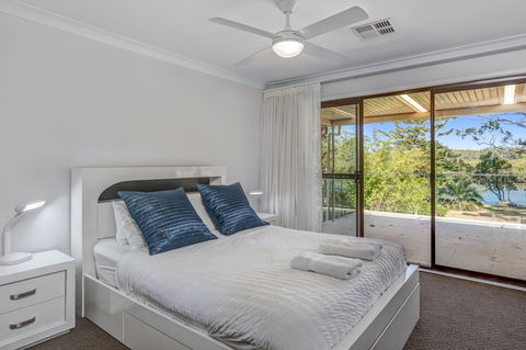 The Waterfront  Jervis Bay - Accommodation Sunshine Coast 2