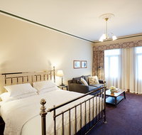 The Settlement Hotel - Accommodation Sunshine Coast