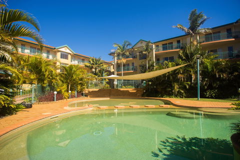 Town Beach Beachcomber Resort - Accommodation Sunshine Coast 0
