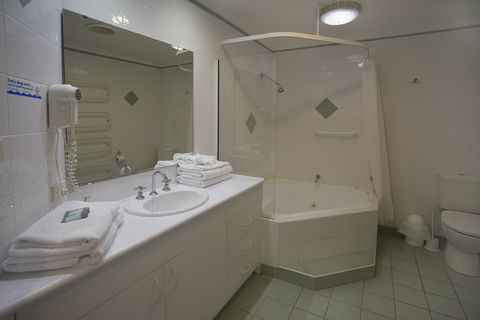 Town Beach Beachcomber Resort - Accommodation Sunshine Coast 5