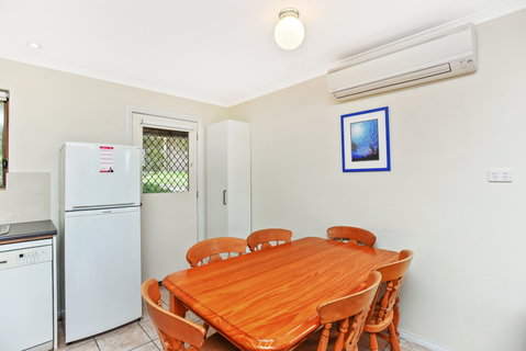 Unit 3, 5-/ Surf Avenue, Carrickalinga - Accommodation Sunshine Coast 4