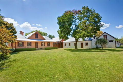 Vine Lodge Heritage Getaway - Accommodation Sunshine Coast 1