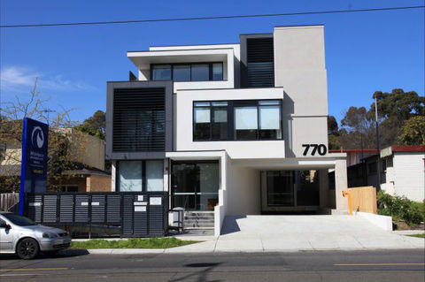 Whitehorse Apartments Hotel - Accommodation Sunshine Coast 0