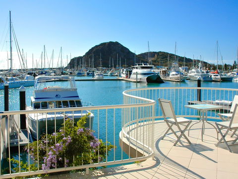 Absolute Waterfront Villa - Accommodation Sunshine Coast 1
