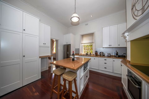 Barossa Valley View Guesthoue - Accommodation Sunshine Coast 3