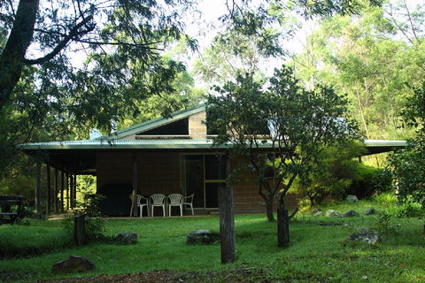 Clyde River Retreat - Accommodation Sunshine Coast 0