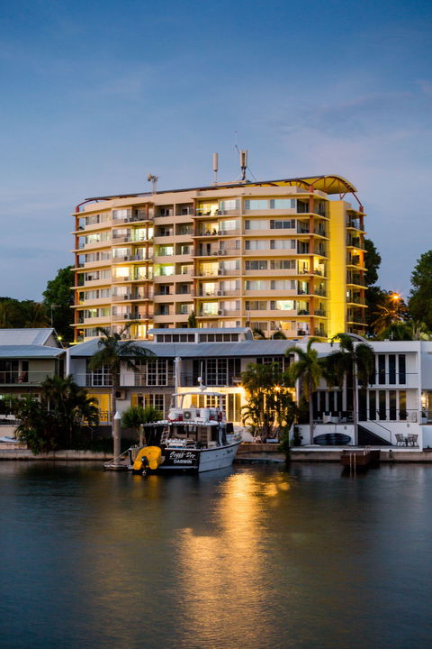 Cullen Bay Resorts - Accommodation Sunshine Coast 0