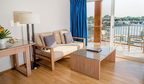 Cullen Bay Resorts - Accommodation Sunshine Coast 1