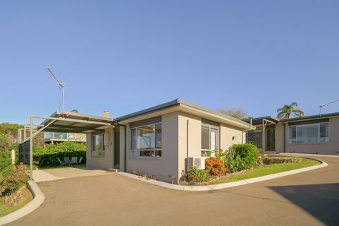 Eagle Heights Holiday Units - Scenic Unit - Accommodation Sunshine Coast 2