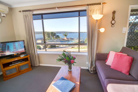 Eagle Heights Holiday Units - Scenic Unit - Accommodation Sunshine Coast 7