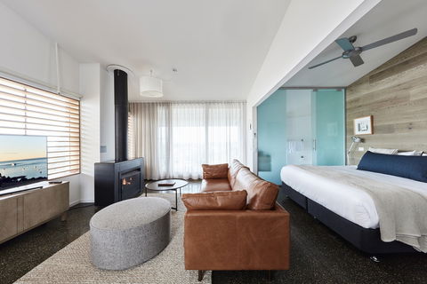 Hotel Sorrento - Accommodation Sunshine Coast 7