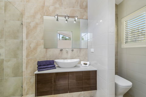Lakeside Lodge Lake Cathie - Accommodation Sunshine Coast 5
