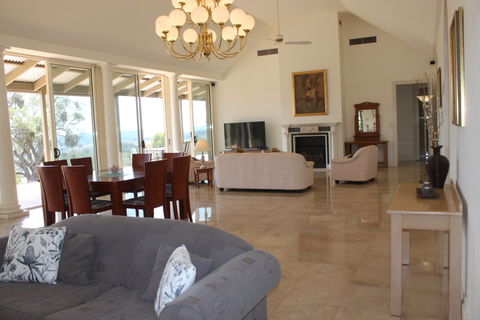 L'Oliveraie - Accommodation Sunshine Coast 9