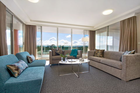 Pacific Suites Canberra - Accommodation Sunshine Coast 2