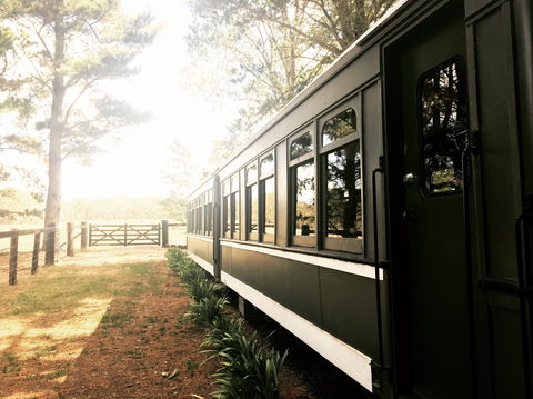 Redleaf Farm Carriages - Accommodation Sunshine Coast 0