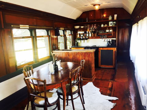 Redleaf Farm Carriages - Accommodation Sunshine Coast 1