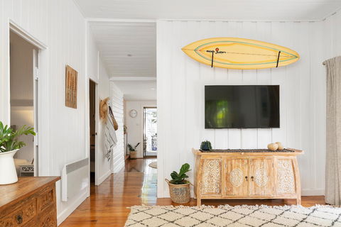 San Juan Surfers Cottage - Accommodation Sunshine Coast 0