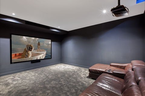 Stunning Luxury Home - Accommodation Sunshine Coast 5