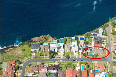 Stunning Luxury Home - Accommodation Sunshine Coast 8
