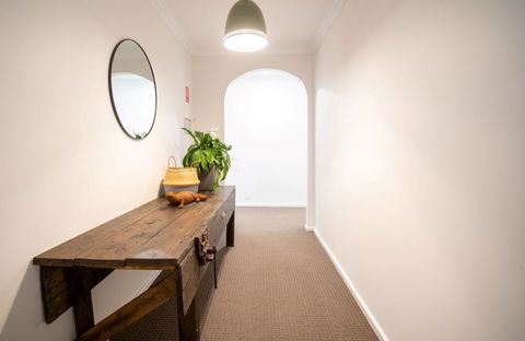 The Platypus Accommodation And Cafe - Accommodation Sunshine Coast 1