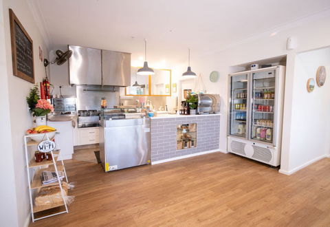 The Platypus Accommodation And Cafe - Accommodation Sunshine Coast 9