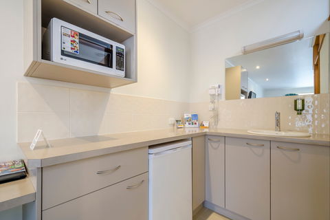 Werribee Motel & Apartments - Accommodation Sunshine Coast 2