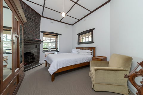 White Rocks - Accommodation Sunshine Coast 0