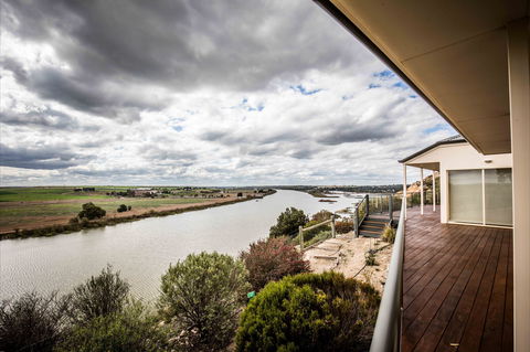 40c Lookout Drive Murray Bridge - Accommodation Sunshine Coast 0