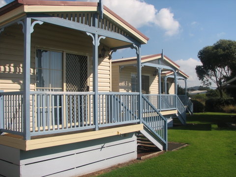 Barrack Point Holidays At Warilla Bowling Club - Accommodation Sunshine Coast 0