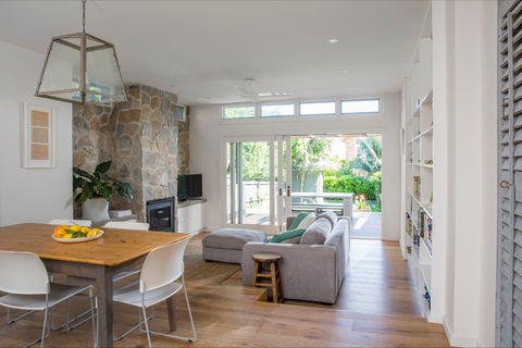 Bondi Beach House - Accommodation Sunshine Coast 0